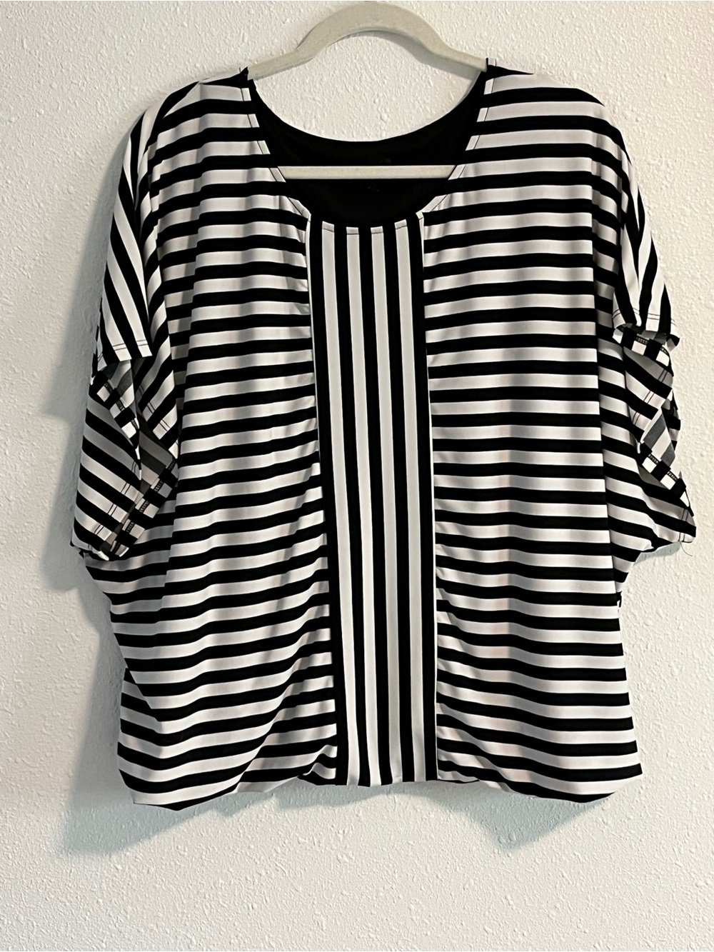 Black & White Striped Short Sleeve Top Size XL